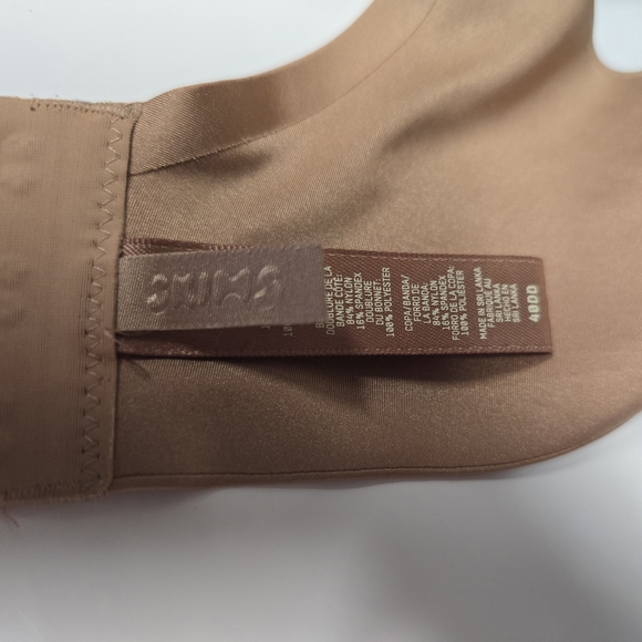 Seamless Tan Bra - Picture 6 of 6